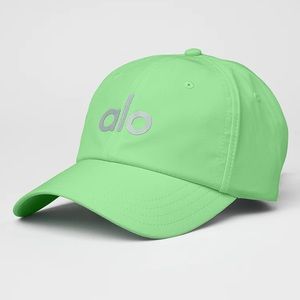 Alo Ultra Mint Performance Off Duty Cap